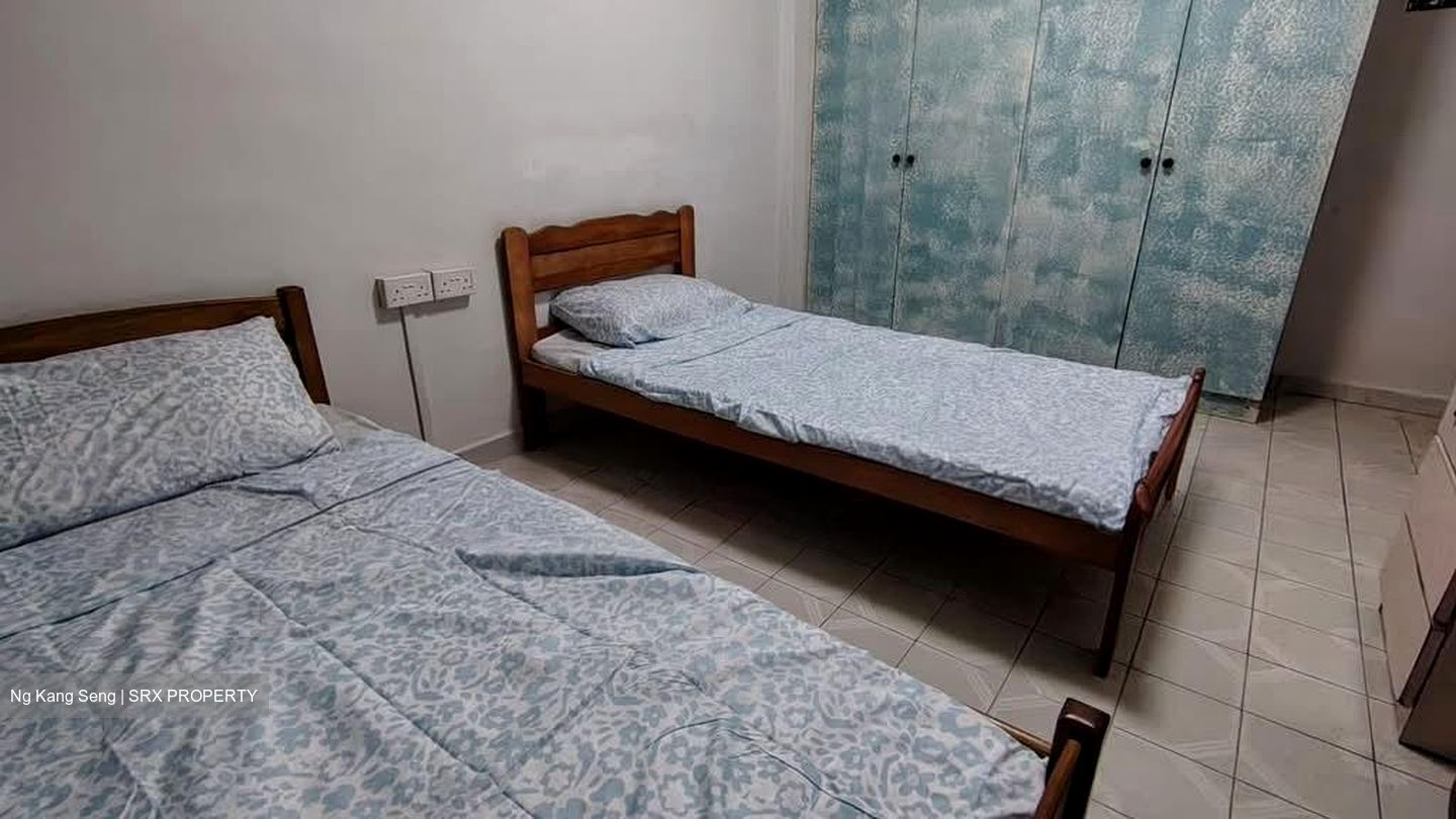 Blk 258 Jurong East Street 24 (Jurong East), HDB 4 Rooms #536398031